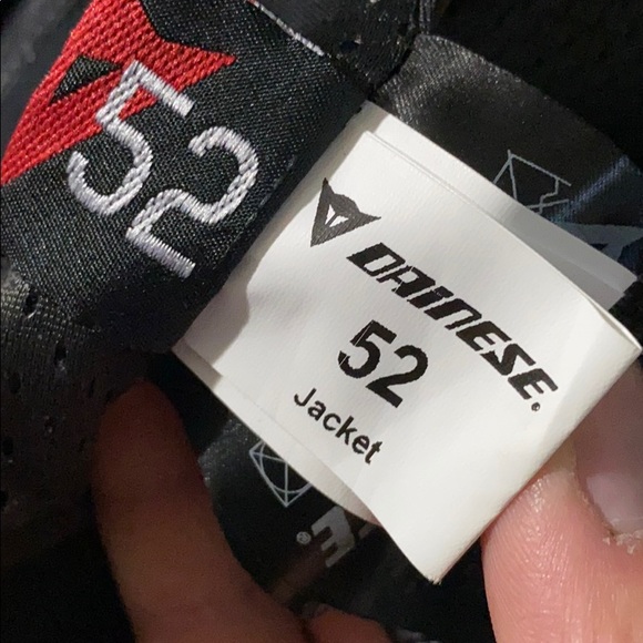 Men’s Leather Dainese Motorcycle Jacket - Picture 4 of 5